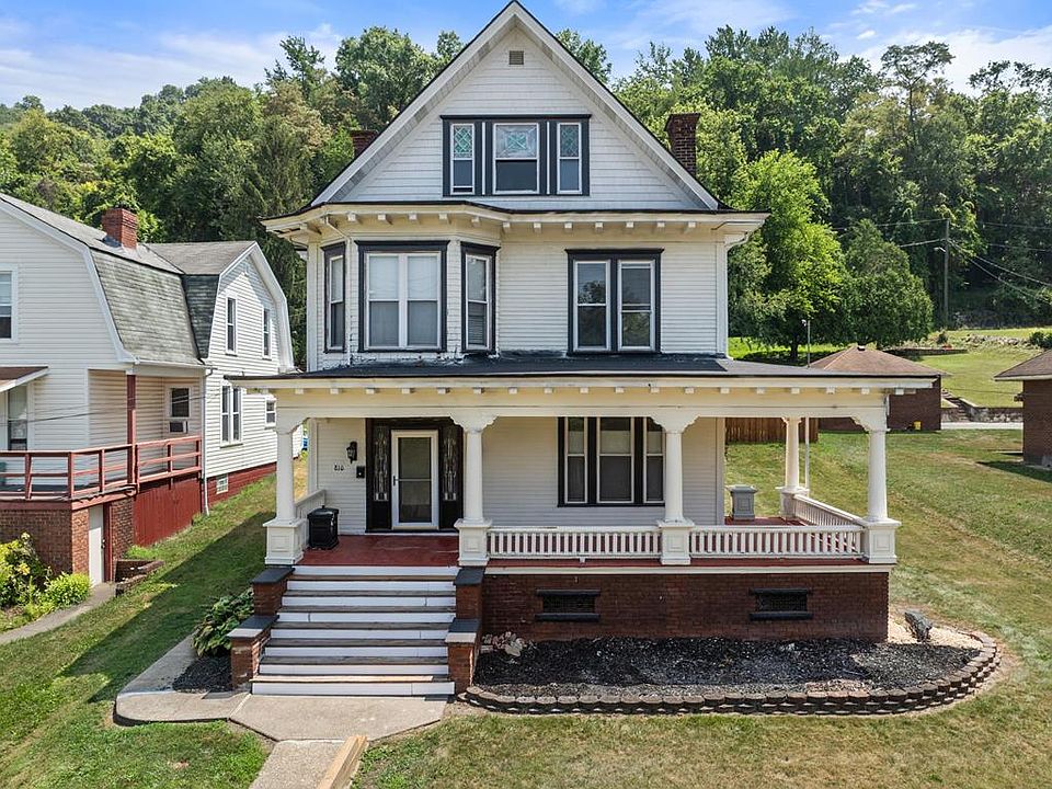 1st image of 810 Warwood Ave