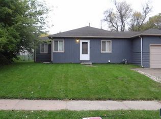 2913 E 18th St, Sioux Falls, SD 57103