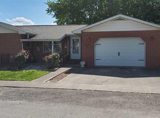 202 S Grove St, Odon, IN 47562