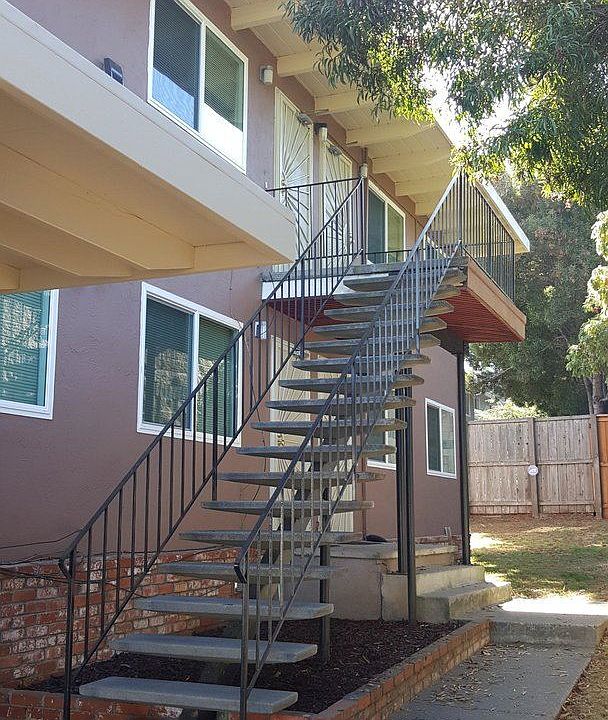 1st image of 5526 Bayview Ave