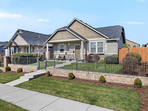 2nd image of 1459 Spring St