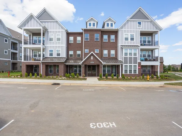 2000 Shadow Green Dr #103, Franklin, TN 37064