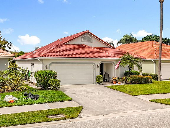 2nd image of 6212 SE Windsong Lane