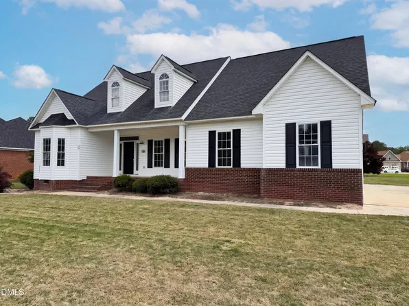 167 Stonehenge Dr, Dunn, NC 28334