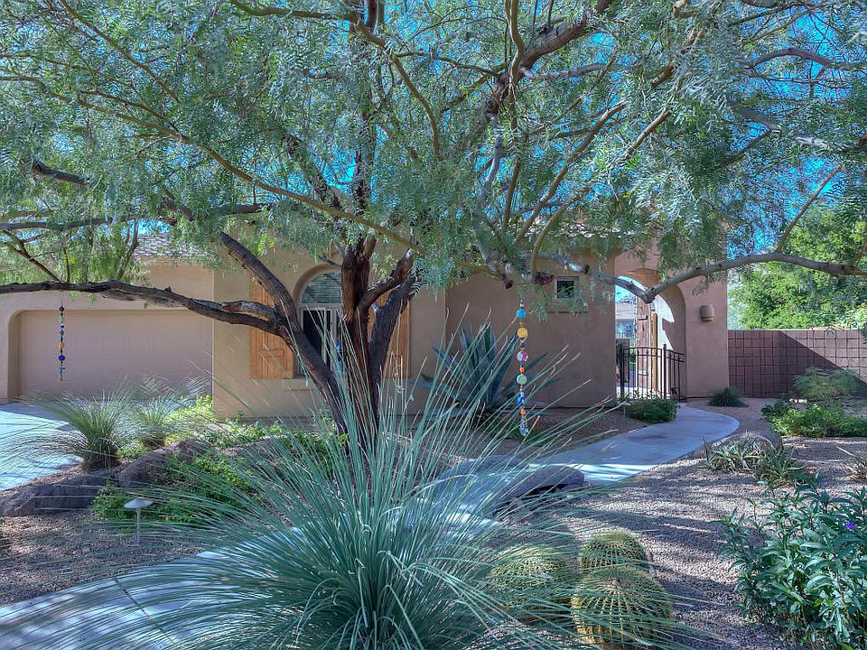 1st image of 11856 N 144th Way