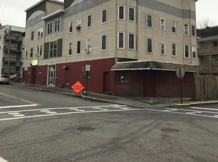 29 Spruce St, Lewiston, ME 04240