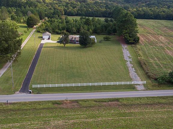 3rd image of 639 Stone Dr