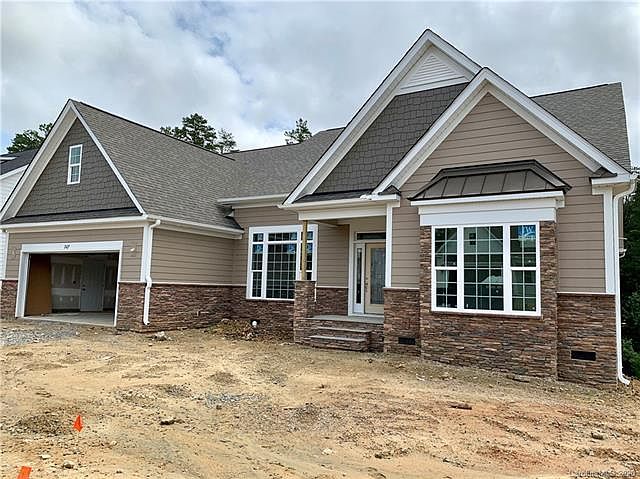 2nd image of 2427 Baxter Pl #99