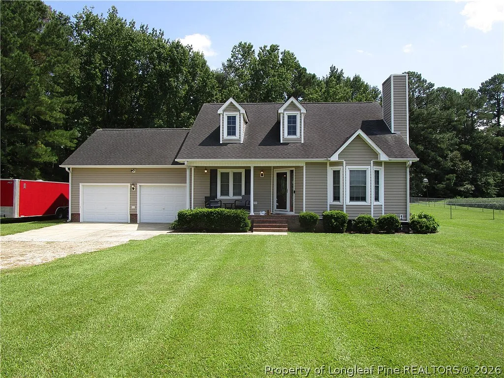 3 bed, 2.5 bath, 1713 sqft, $2,000 — Photo 1