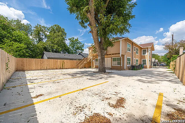 422 Gulf — Photo 9