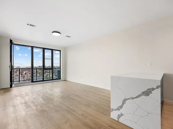 15 W End Ave #6B, Brooklyn, NY 11235