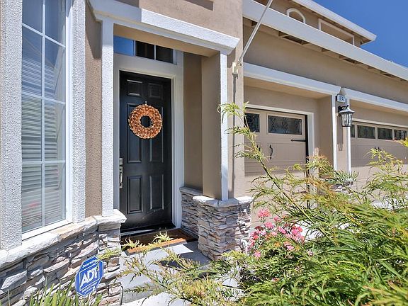 2nd image of 9247 Dove Ct