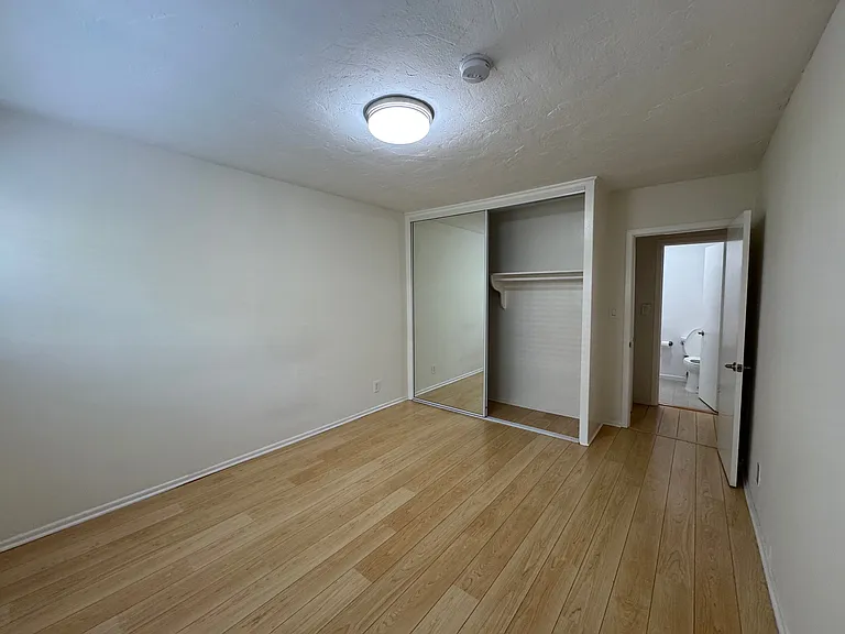 1937 N Bronson Ave #6 — Photo 14