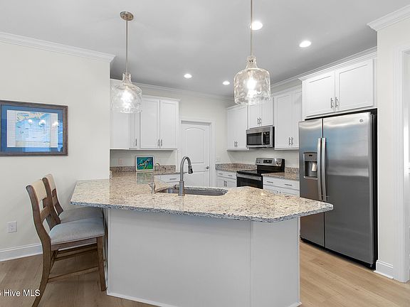 4th image of 134 Freedom Park Road