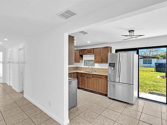 5th image of 4156 SW 49th Ct #0