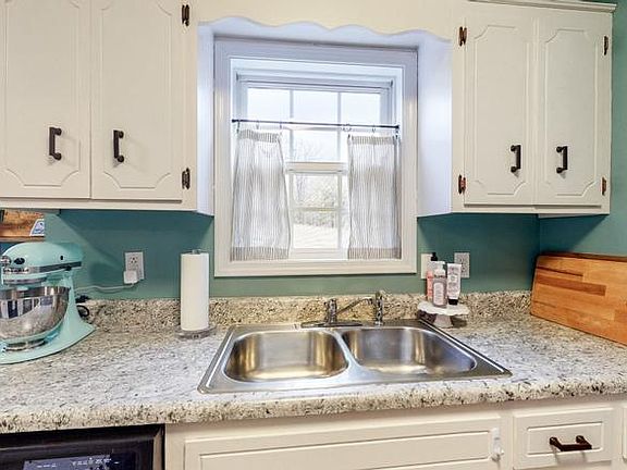 3rd image of 2596 Elkmont Dr
