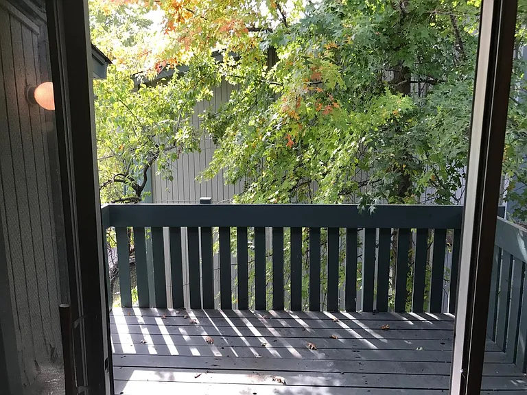 balcony1