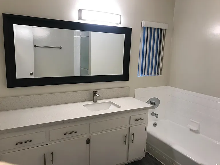 4950 Coldwater Canyon — Photo 17