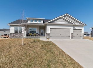 1805 Robin Ct, Polk City, IA 50226
