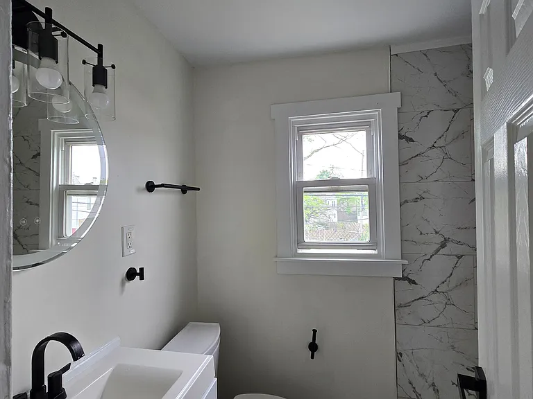 5806 Fleetwing Dr — Photo 8