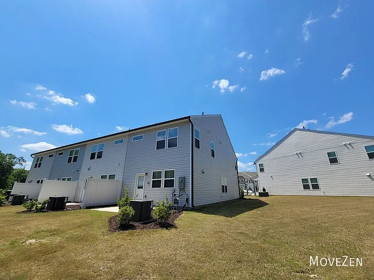 808 Falls Grove Trl — Photo 39