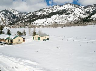 34 East St, Thayne, WY 83127