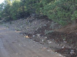 4 Llano Rd, Questa, NM 87556