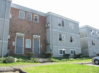 5 Woodside Ave APT 45, New Fairfield, CT 06812