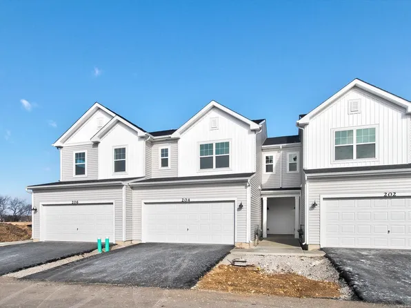 204 Kingsport Dr, South Elgin, IL 60177