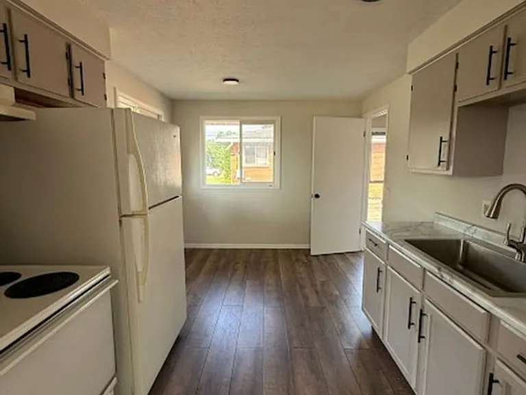 235 Kennedy St #235 — Photo 4