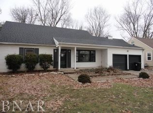 1104 W College Ave, Normal, IL 61761