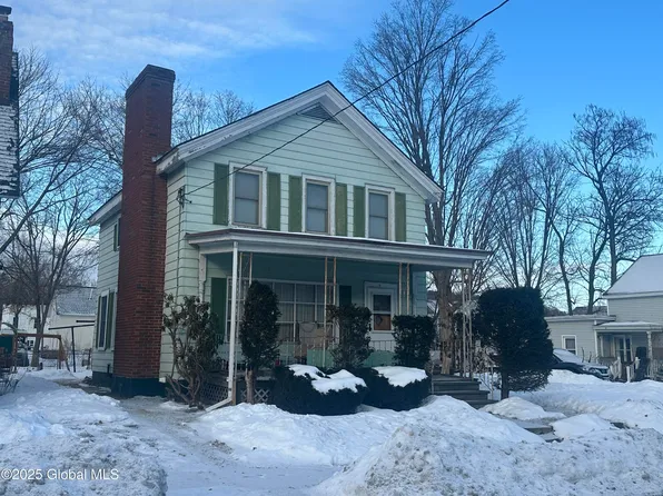 6 1st Street, Hoosick Falls, NY 12090