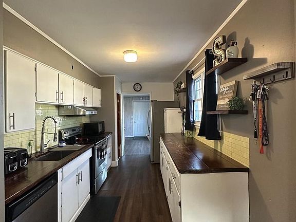 4th image of 800 South Center Street