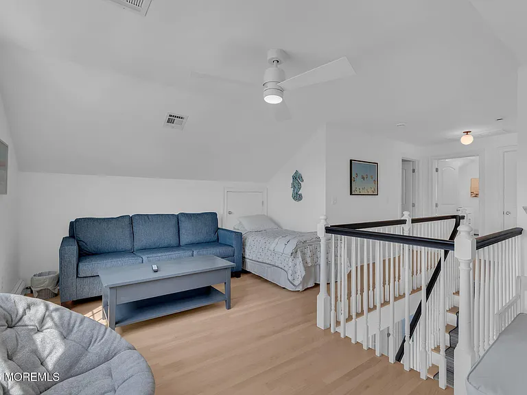 112 Sylvania Ave — Photo 31