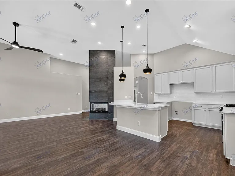 739 Kilbridge Ln — Photo 6