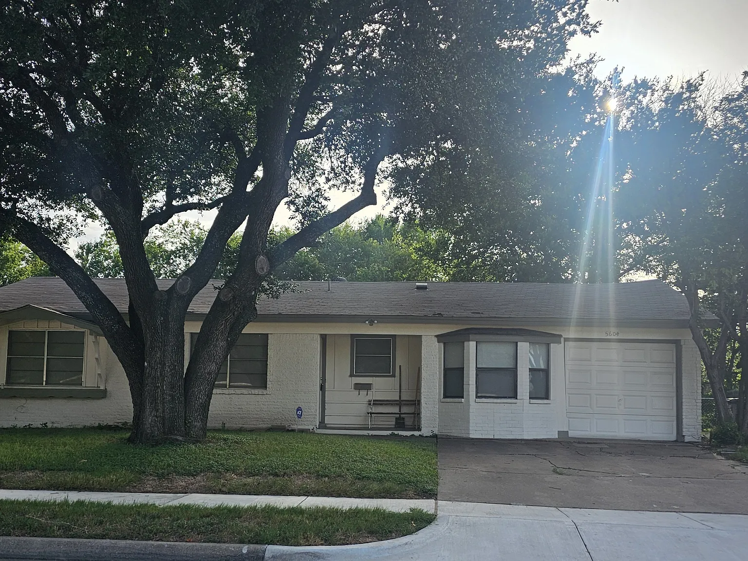 4 bed, 1462 sqft, $1,875 — Photo 1