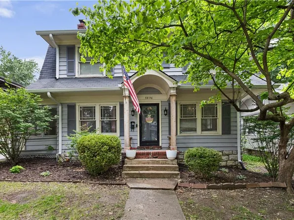 5836 Oak St, Kansas City, MO 64113
