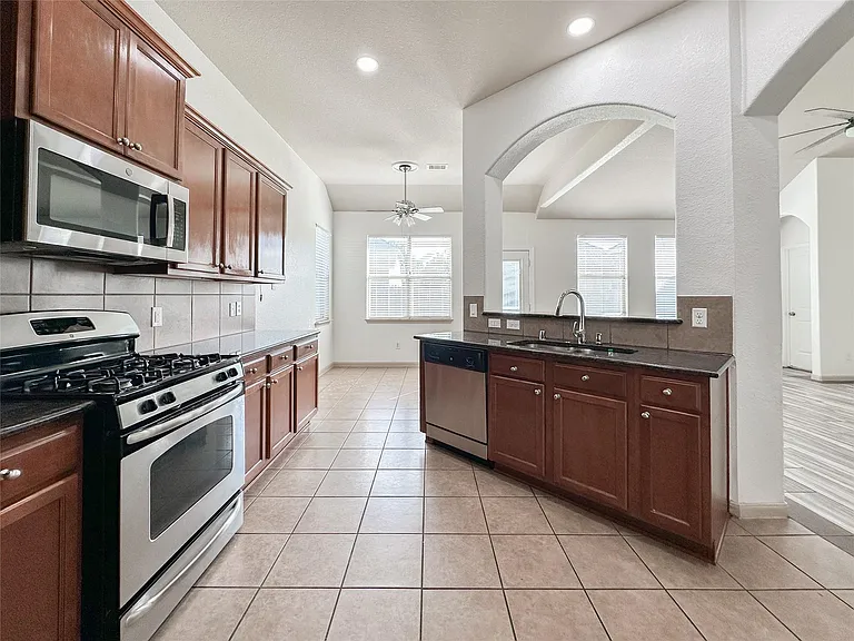 20319 Little Wing Dr — Photo 27
