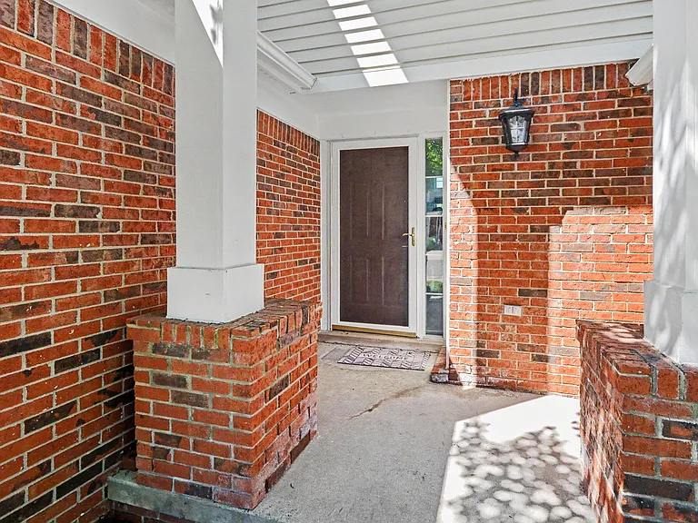 29307 Douglas Dr — Photo 3