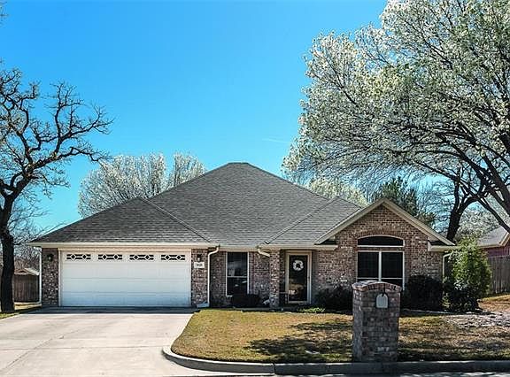 4th image of 2620 Briargrove Dr