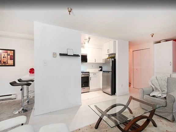 4th image of 1363 Clyde Ave #8