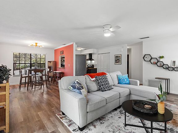 2nd image of 203 Sevilla St #A