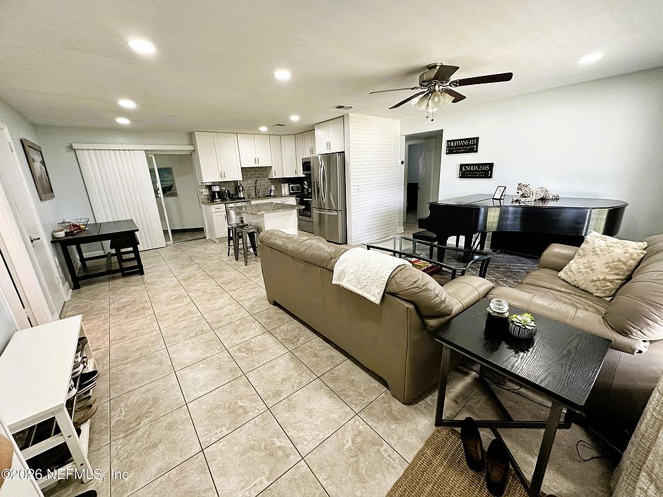 1st image of 11639 MARINA Drive