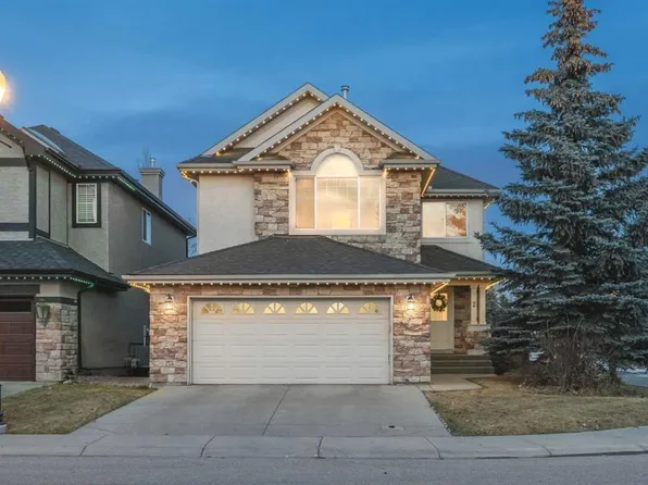 2 Wentworth Cres SW, Calgary, AB T3H 5V1