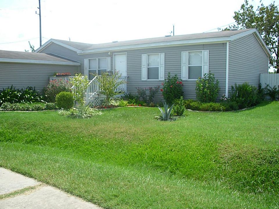 1st image of 10807 Pine Desert Ln