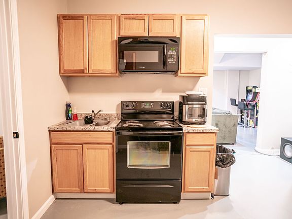 2nd image of 80 Adrians Ln