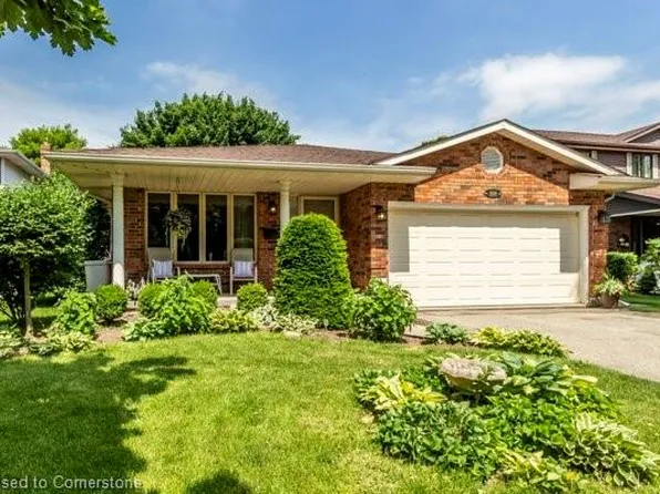 606 Hunters Pl, Waterloo, ON N2K 3L3