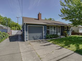 876 Stewart Ave, Medford, OR