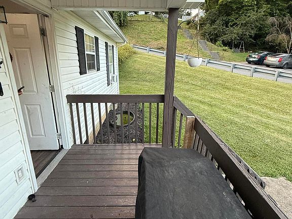 5th image of 1704 Orlando Dr