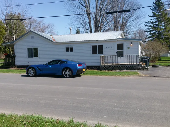 1517 Jay St, Ogdensburg, NY 13669